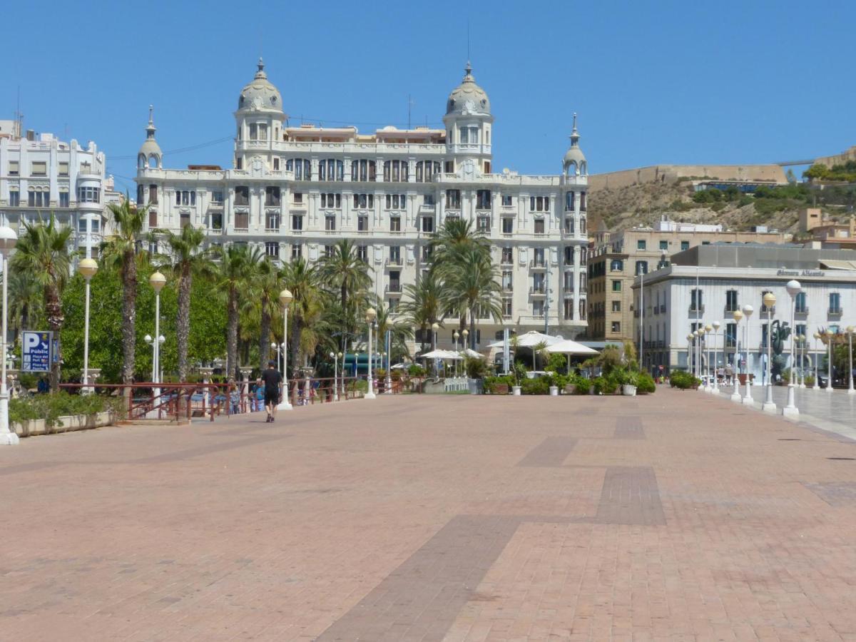 Very Best Flat Ust 800M Postiguet-Beach Alicante Bagian luar foto